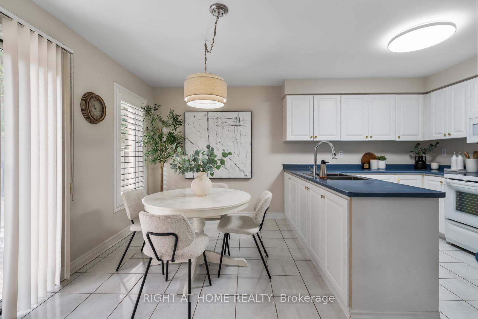 Photo 9 of 5954 Hemingway Road, Mississauga, Central Erin Mills — HOMEH