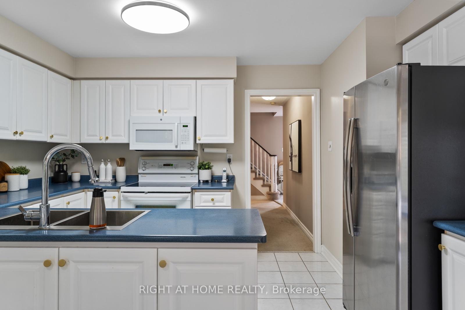 Photo 13 of 5954 Hemingway Road, Mississauga, Central Erin Mills — HOMEH