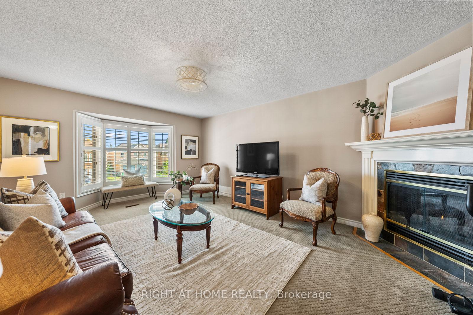 Photo 16 of 5954 Hemingway Road, Mississauga, Central Erin Mills — HOMEH