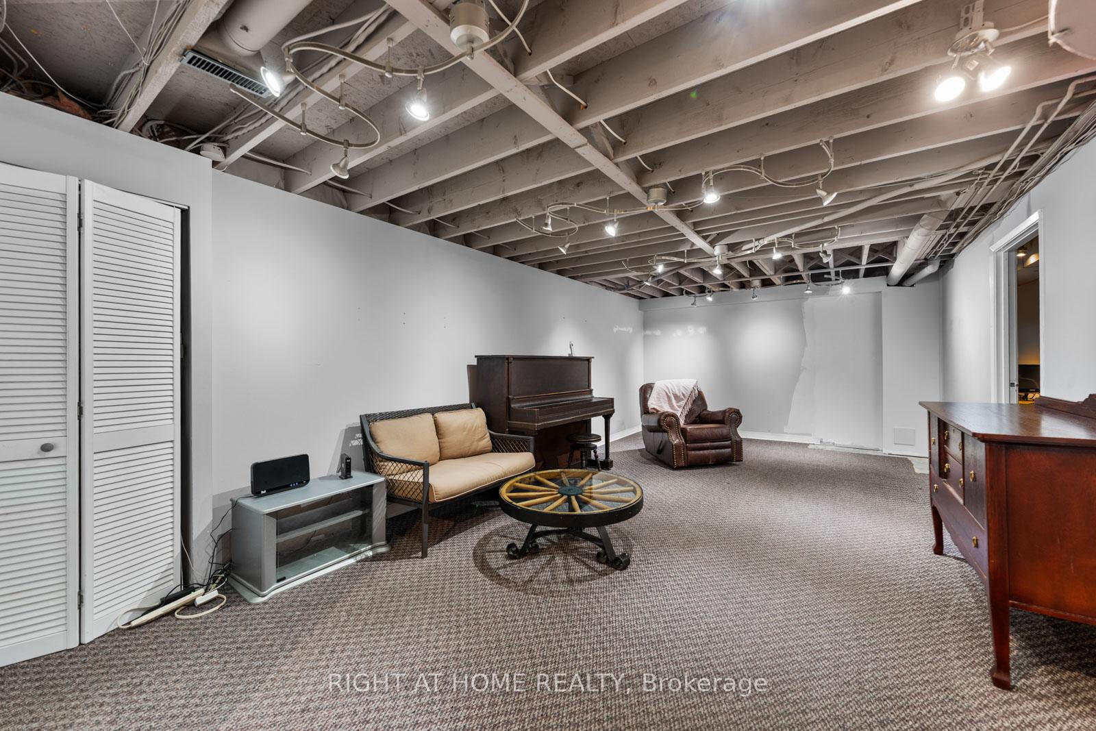Photo 28 of 5954 Hemingway Road, Mississauga, Central Erin Mills — HOMEH