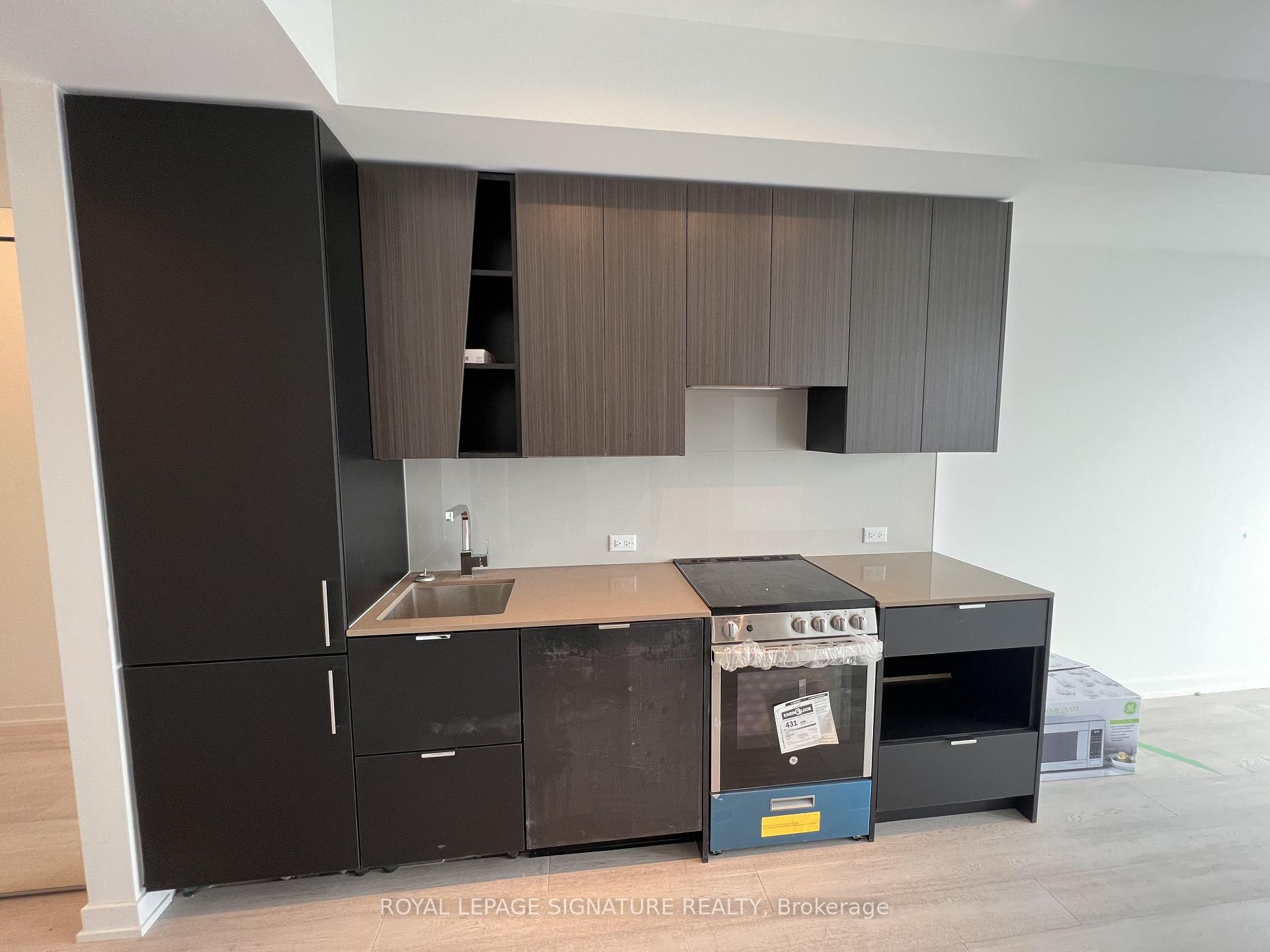 Photo 11 of Unit 4208, 3883 Quartz Road, Mississauga, City Centre — HOMEH