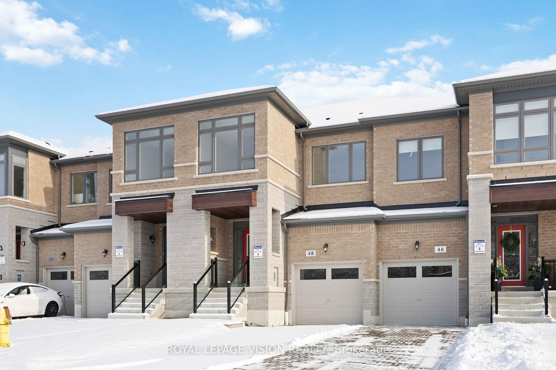 Photo 2 of 48 Mountainside Crescent, Whitby, Rolling Acres — HOMEH