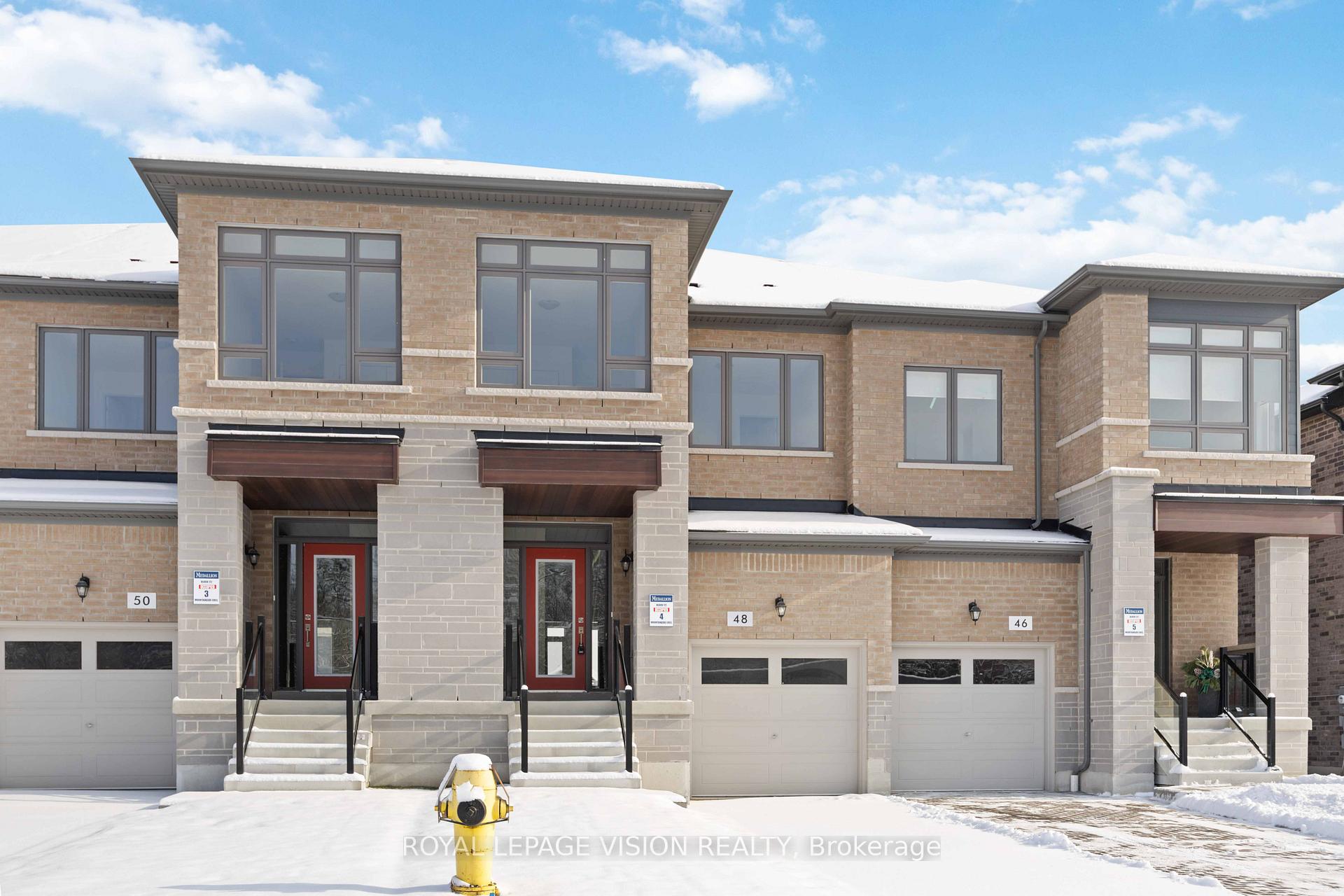 Photo 3 of 48 Mountainside Crescent, Whitby, Rolling Acres — HOMEH