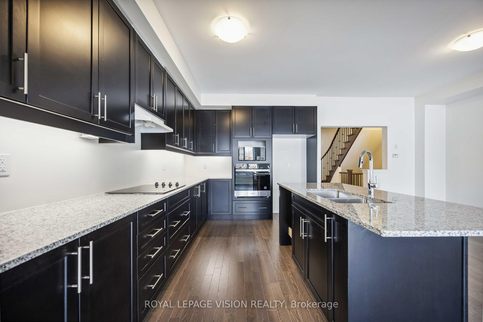 Photo 9 of 48 Mountainside Crescent, Whitby, Rolling Acres — HOMEH