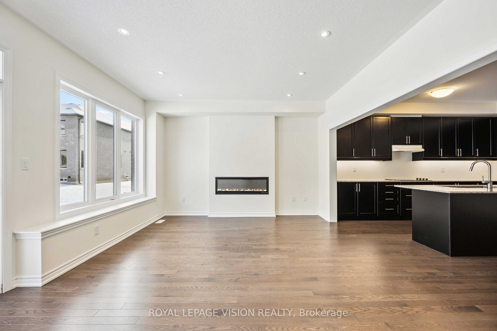Photo 13 of 48 Mountainside Crescent, Whitby, Rolling Acres — HOMEH