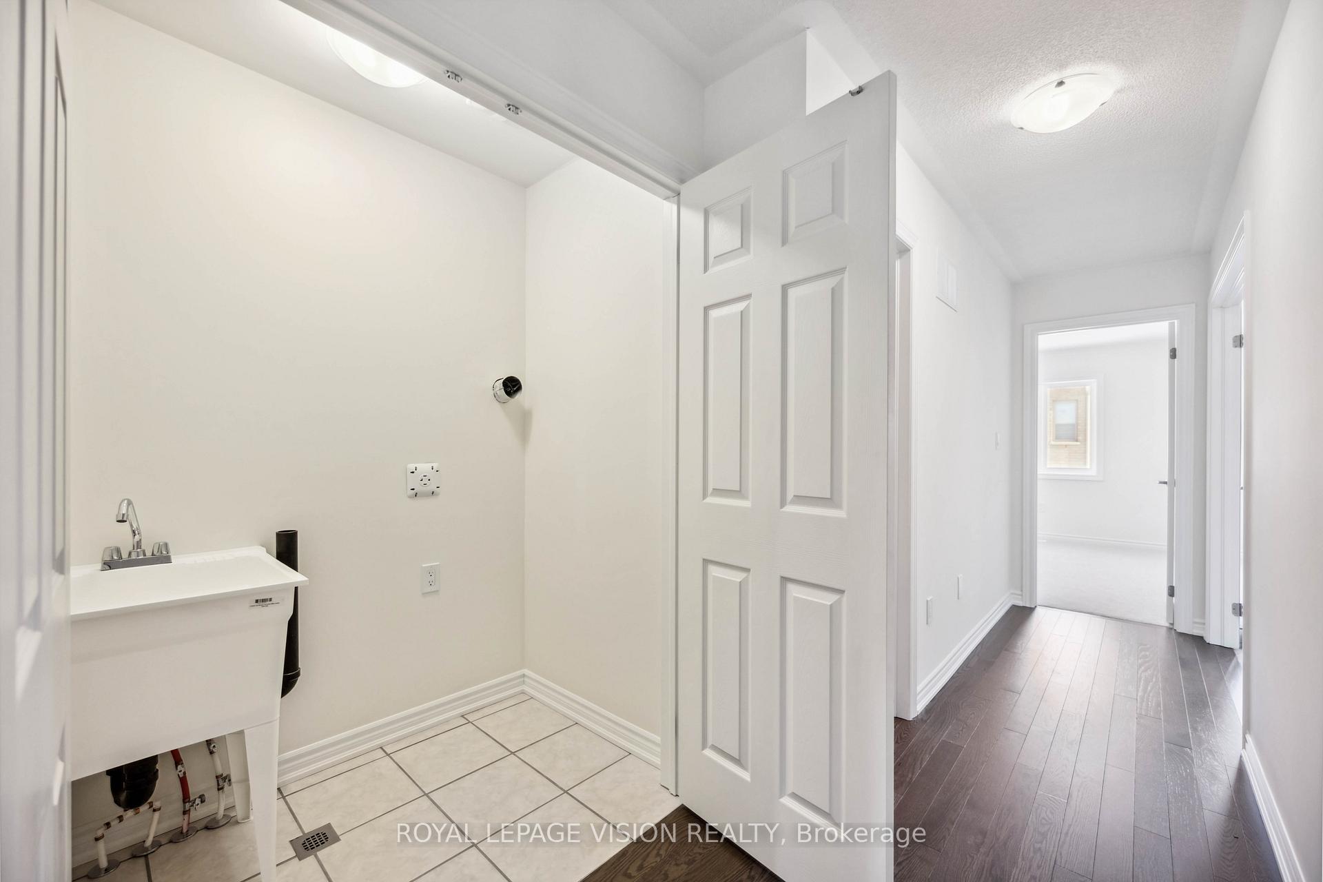 Photo 19 of 48 Mountainside Crescent, Whitby, Rolling Acres — HOMEH
