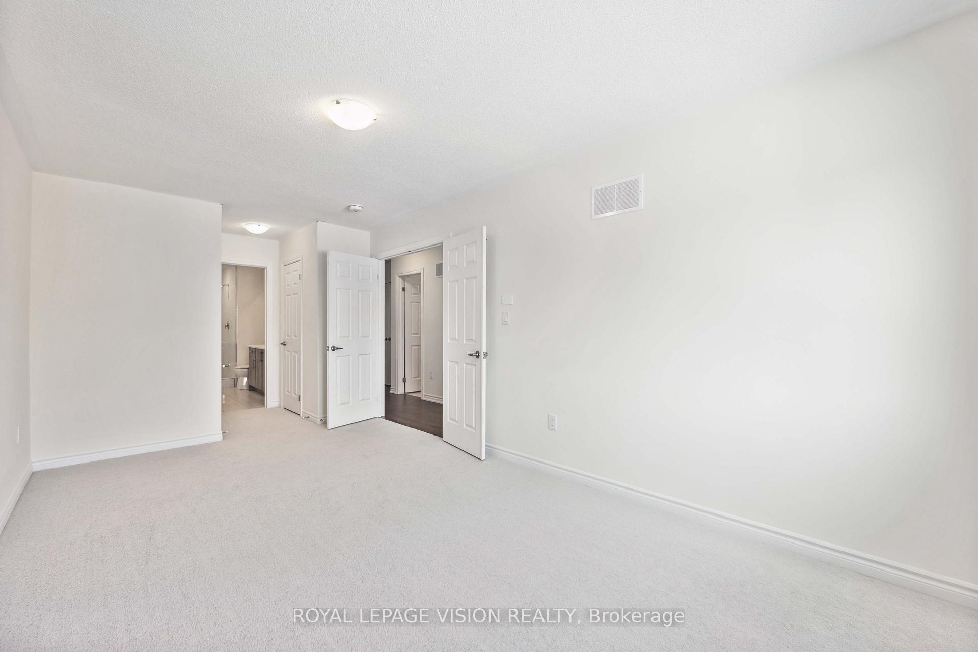 Photo 21 of 48 Mountainside Crescent, Whitby, Rolling Acres — HOMEH