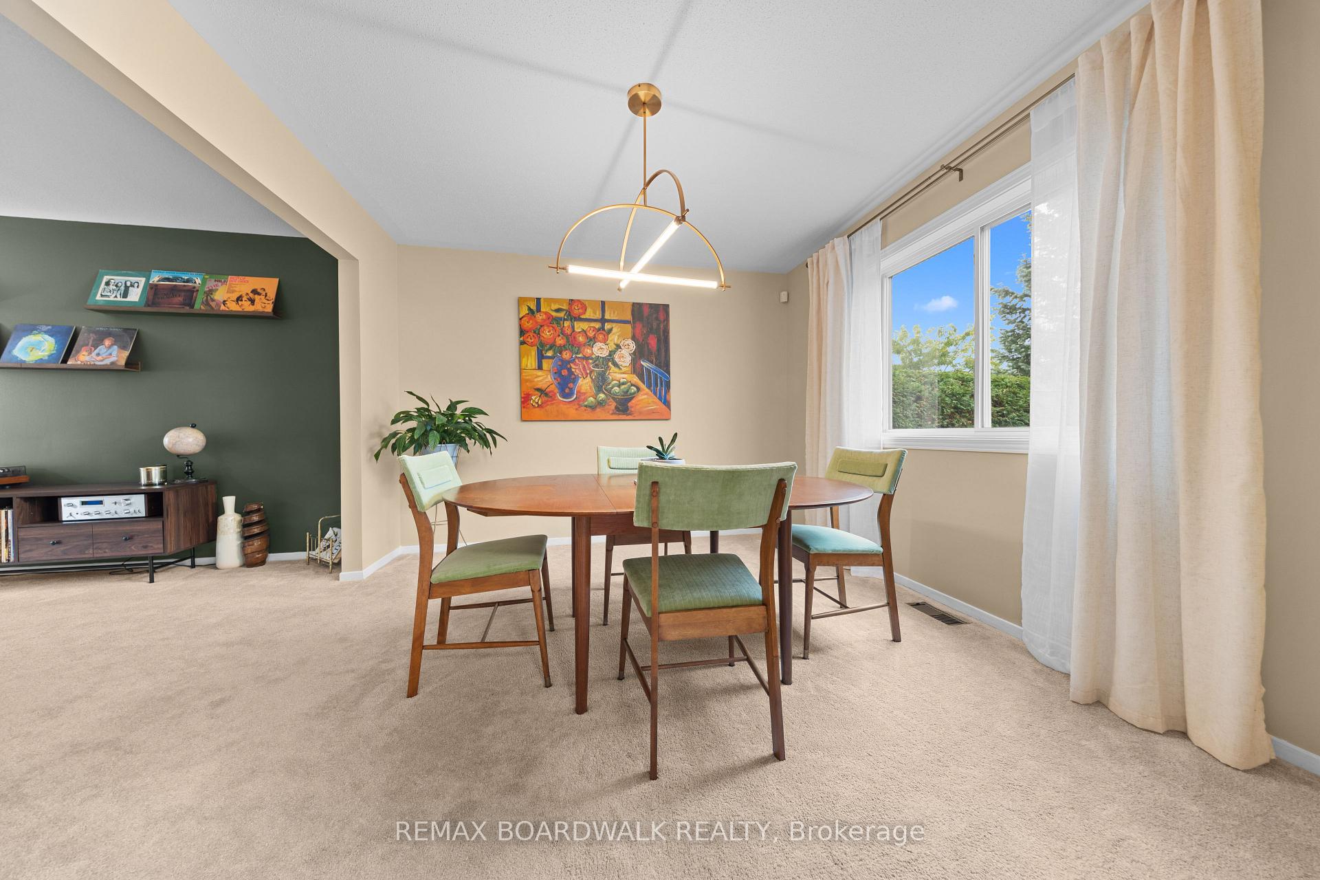 Photo 10 of 3 Moresby Drive, Ottawa, Kanata - Bridlewood — HOMEH