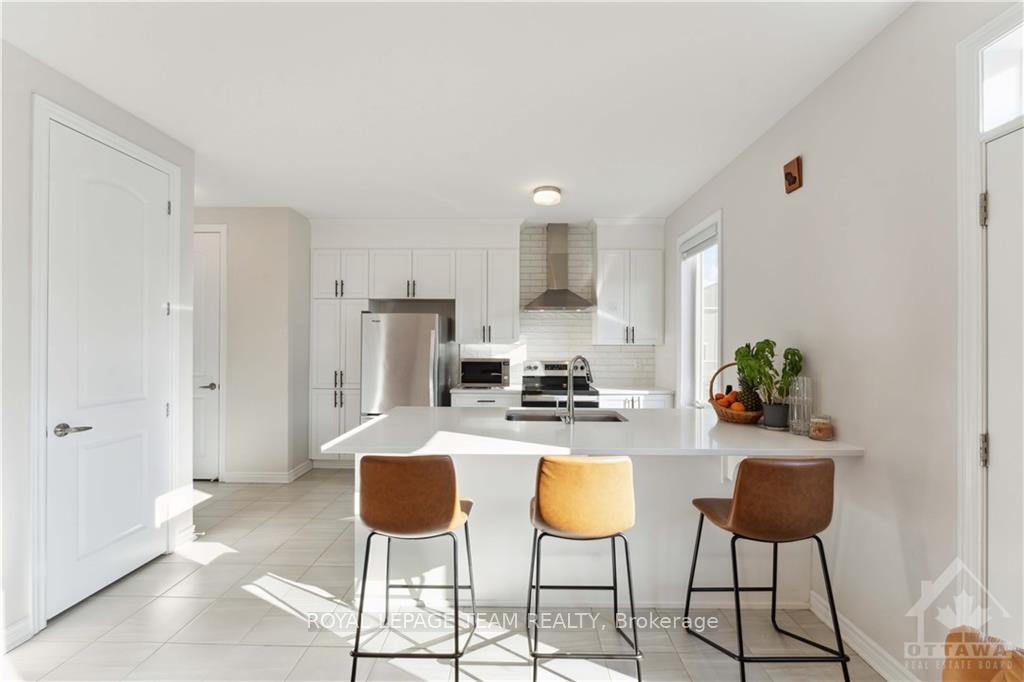 Photo 11 of 4118 Obsidian Street, Ottawa, Barrhaven - Half Moon Bay — HOMEH