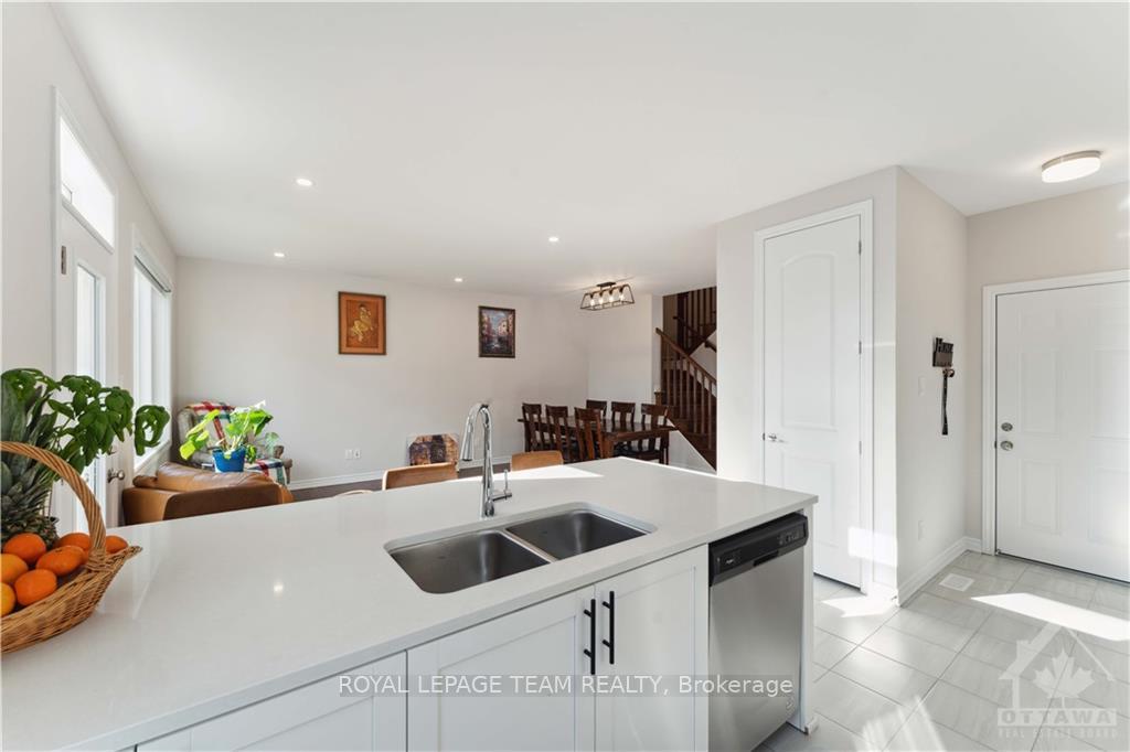 Photo 14 of 4118 Obsidian Street, Ottawa, Barrhaven - Half Moon Bay — HOMEH