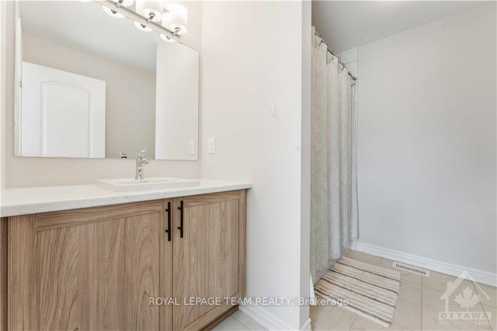 Photo 18 of 4118 Obsidian Street, Ottawa, Barrhaven - Half Moon Bay — HOMEH