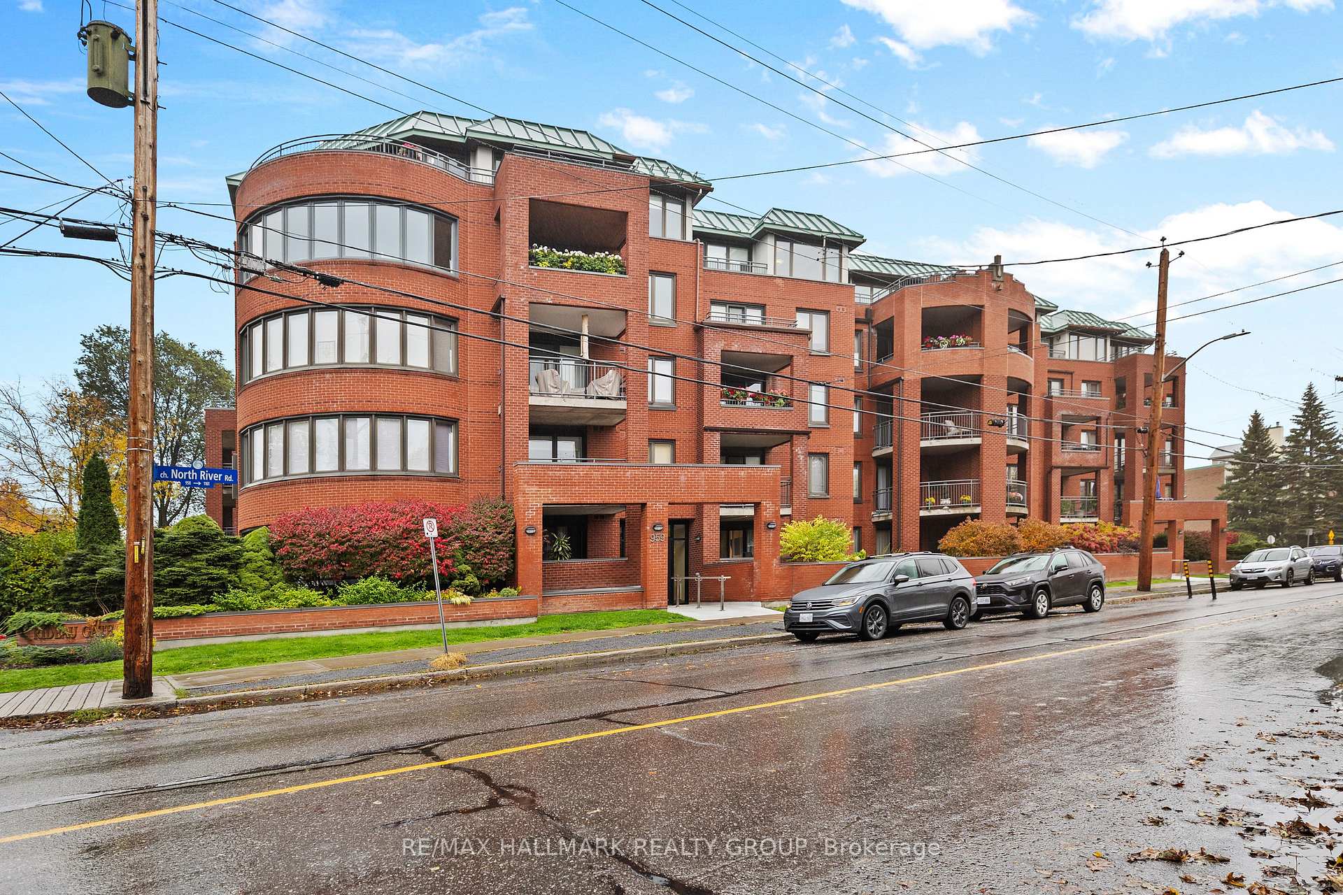 Photo of Unit 211, 959 North River Road