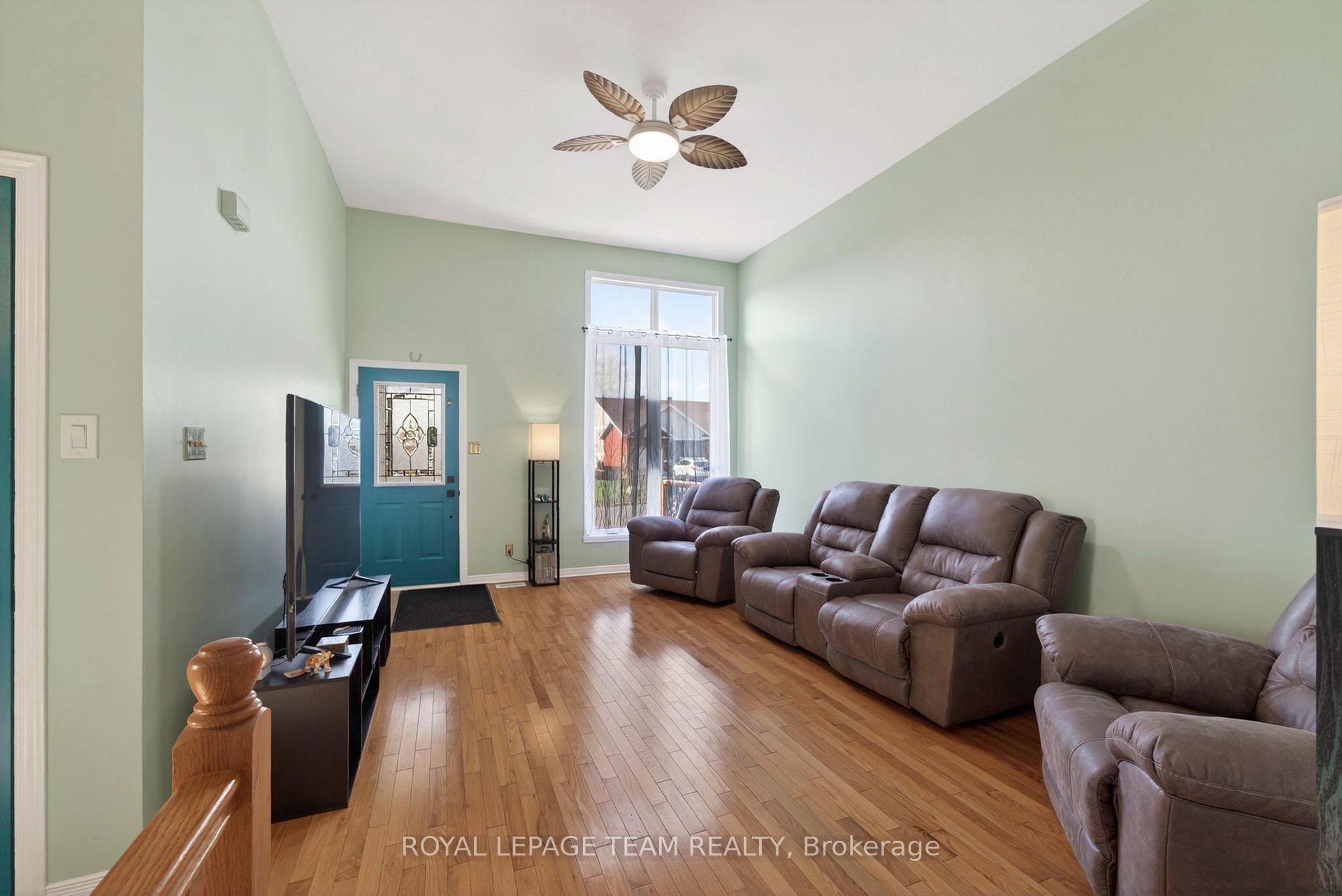 Photo 4 of 106 Hemlock Crescent, Cornwall, Cornwall — HOMEH