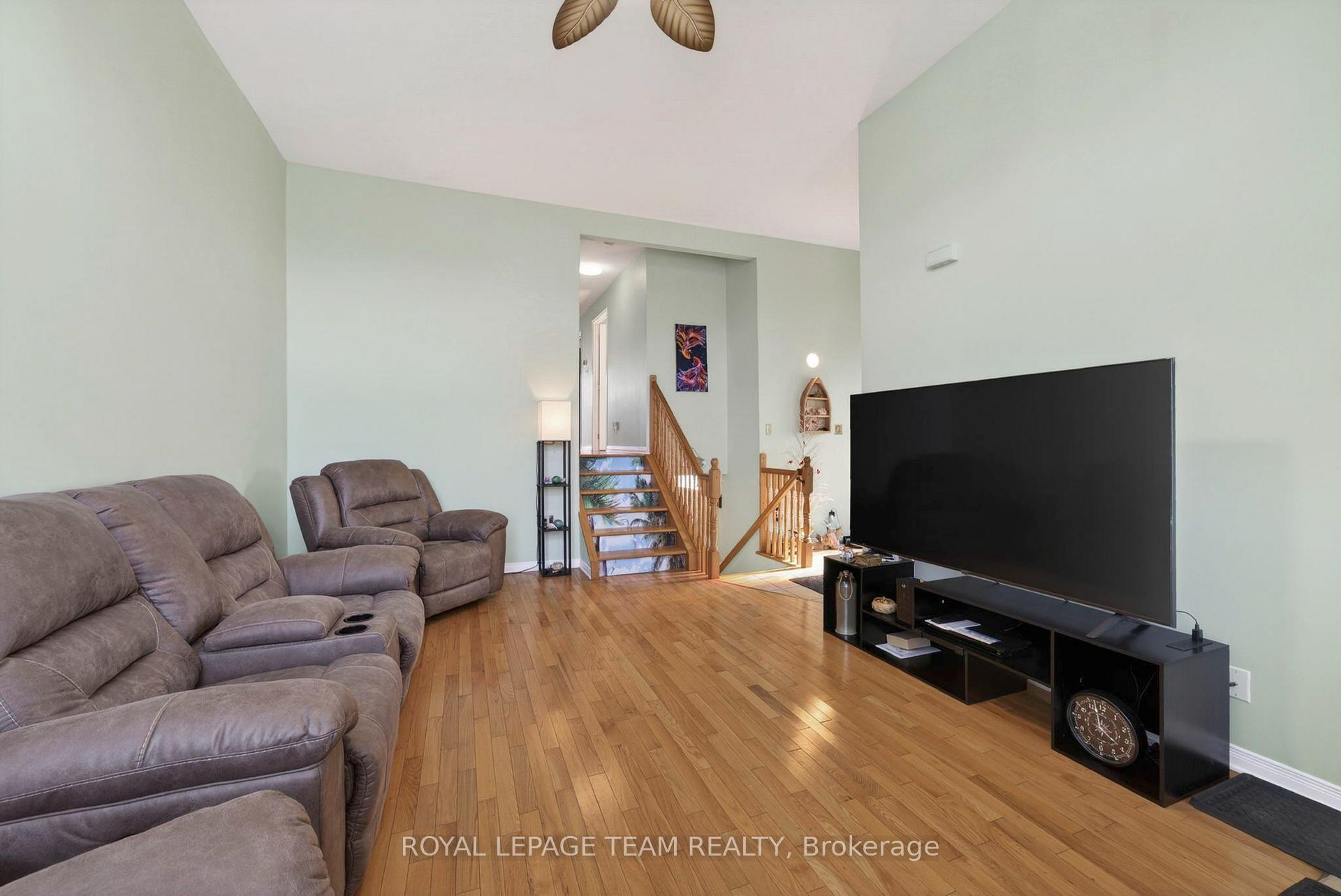 Photo 8 of 106 Hemlock Crescent, Cornwall, Cornwall — HOMEH