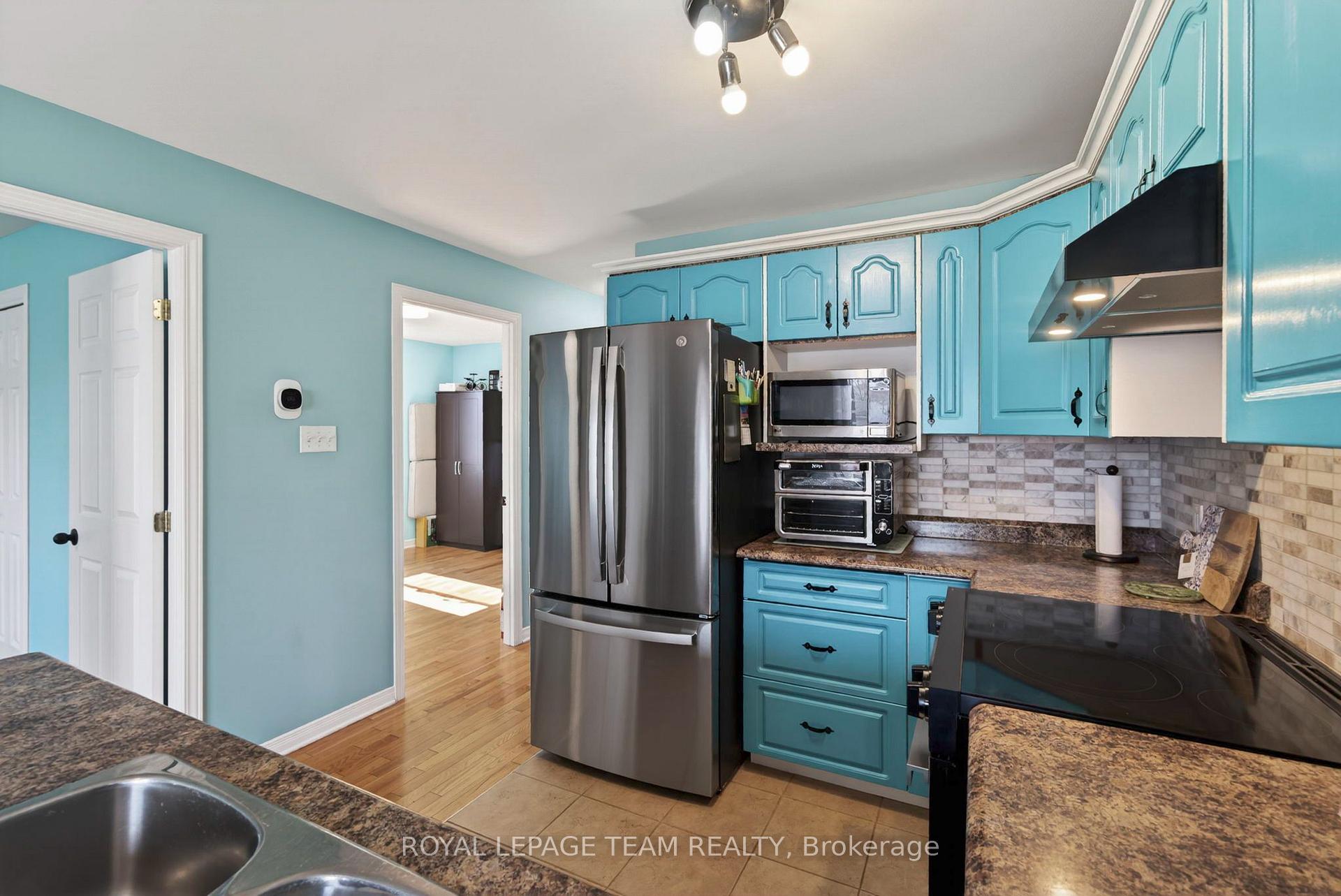 Photo 12 of 106 Hemlock Crescent, Cornwall, Cornwall — HOMEH