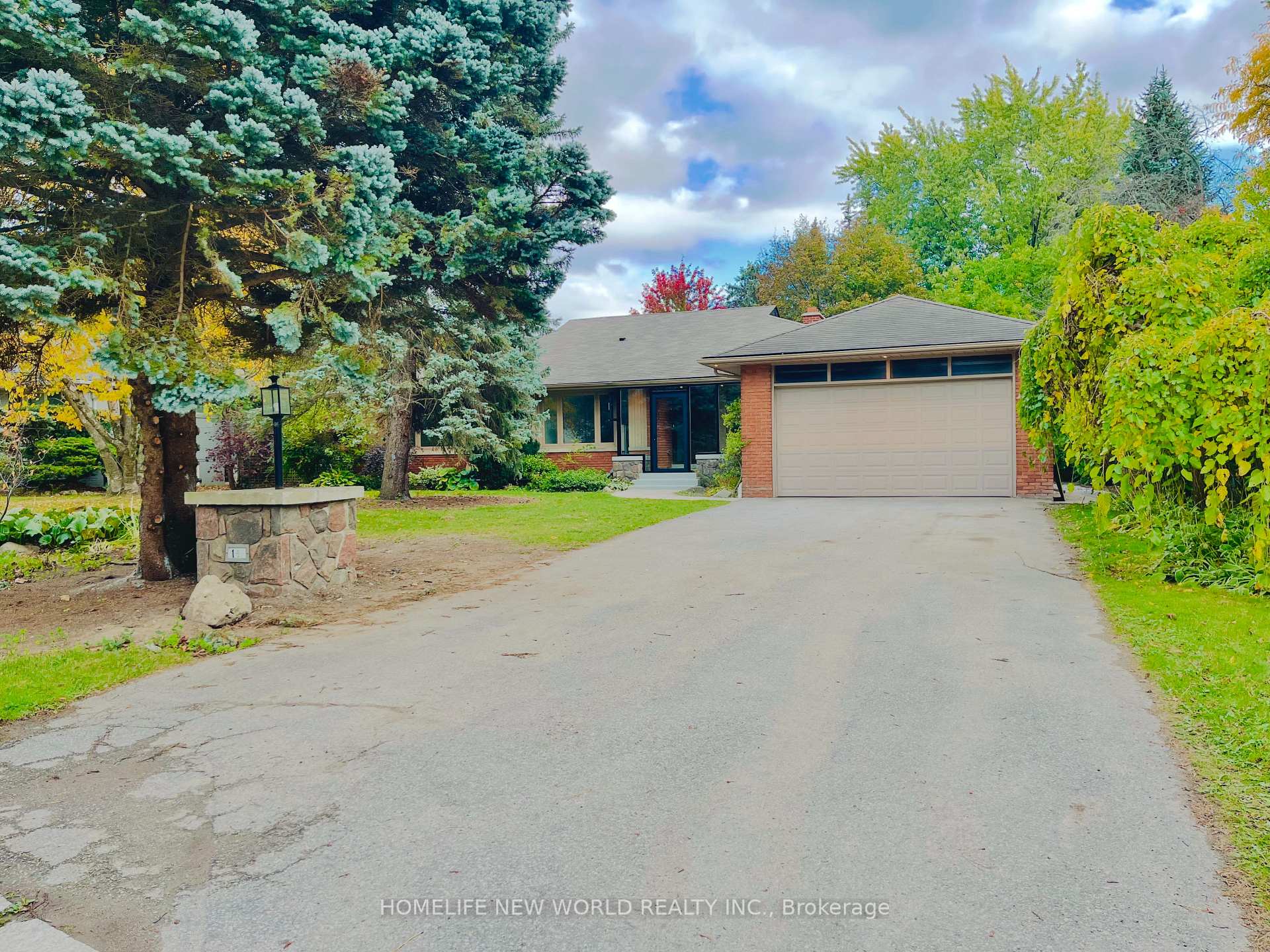 Photo of 14 Rollscourt Drive