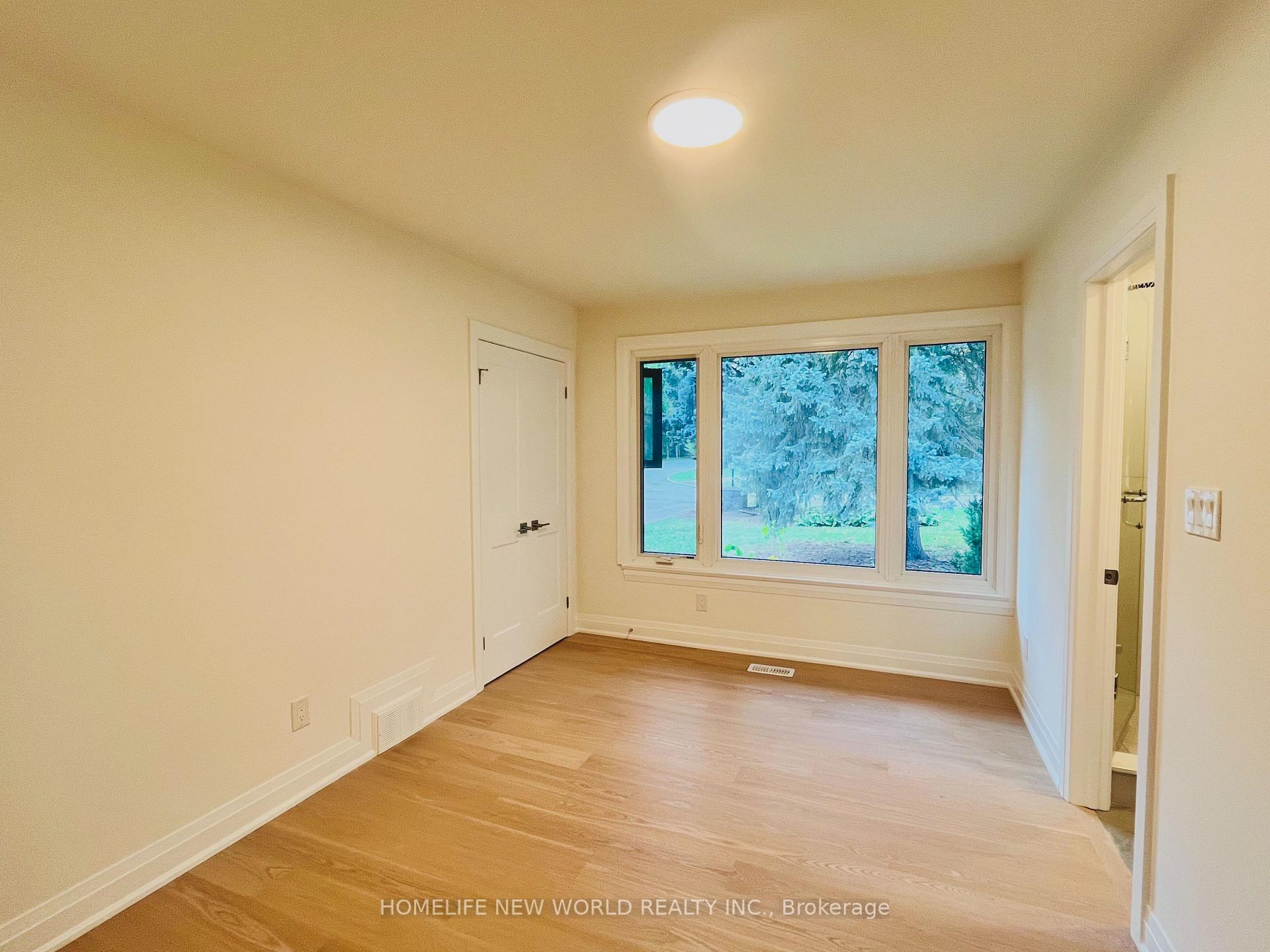 Photo 17 of 14 Rollscourt Drive, North York, St. Andrew-Windfields — HOMEH