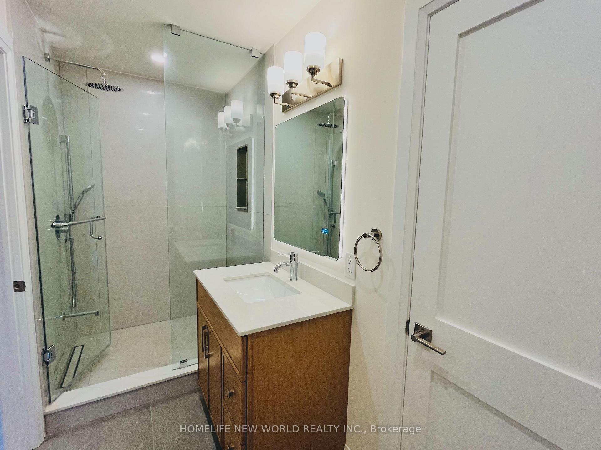 Photo 18 of 14 Rollscourt Drive, North York, St. Andrew-Windfields — HOMEH