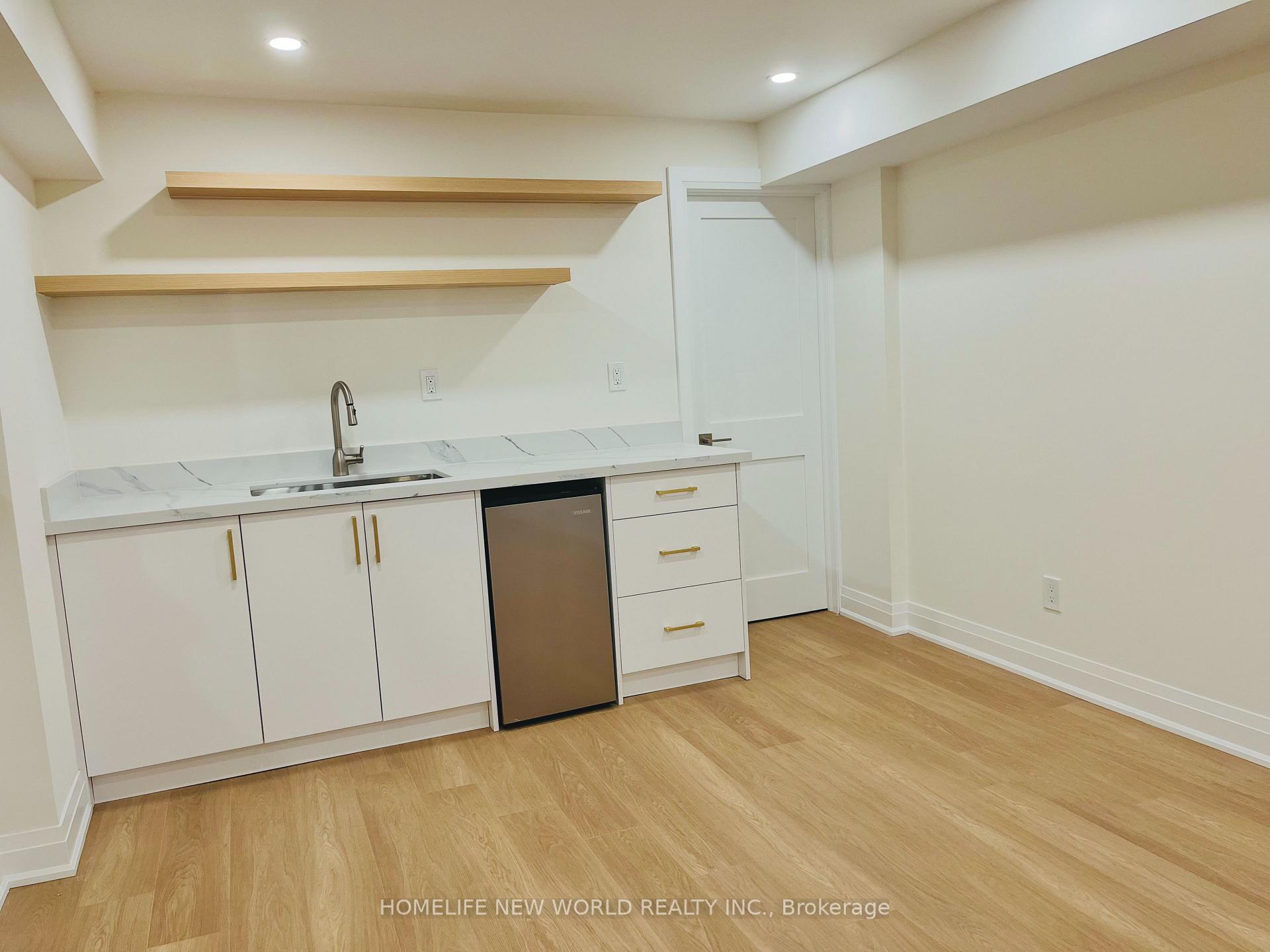 Photo 34 of 14 Rollscourt Drive, North York, St. Andrew-Windfields — HOMEH