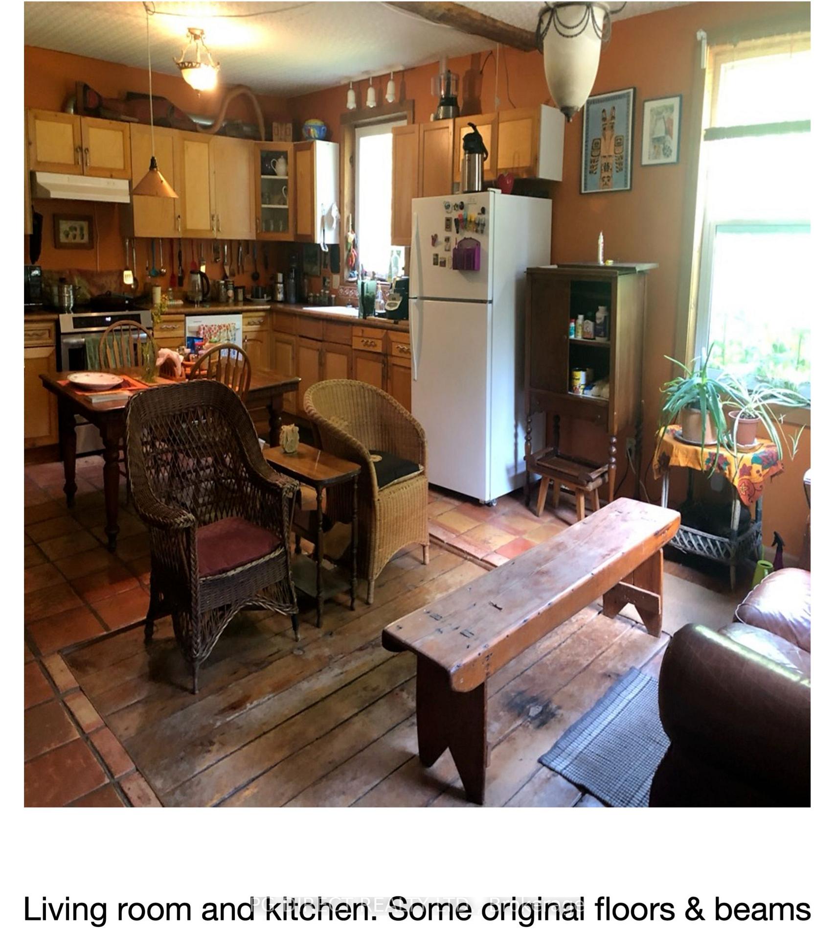 Photo 4 of 106 York Street, Guelph/Eramosa, Eden Mills — HOMEH