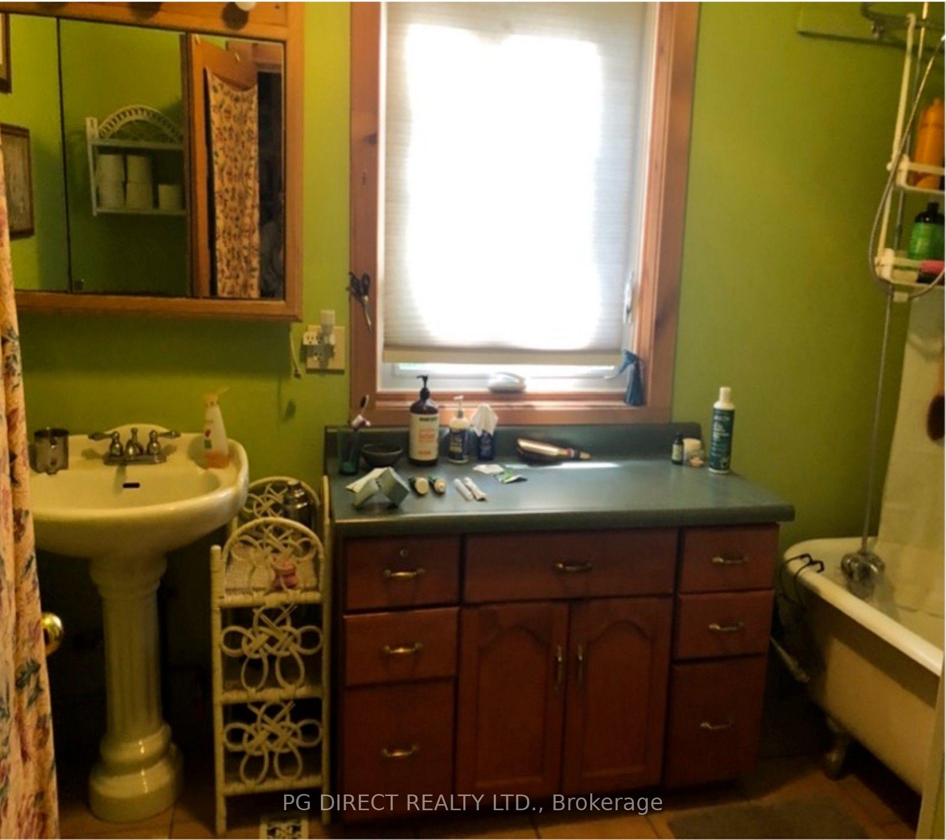 Photo 8 of 106 York Street, Guelph/Eramosa, Eden Mills — HOMEH