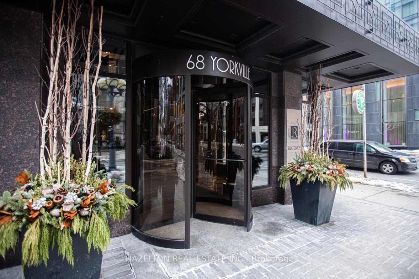 Front of Unit 805, 68 Yorkville Avenue