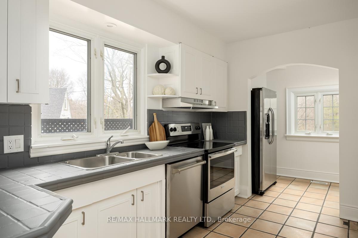 Photo 8 of 167 Welland Avenue, Toronto, Rosedale-Moore Park — HOMEH