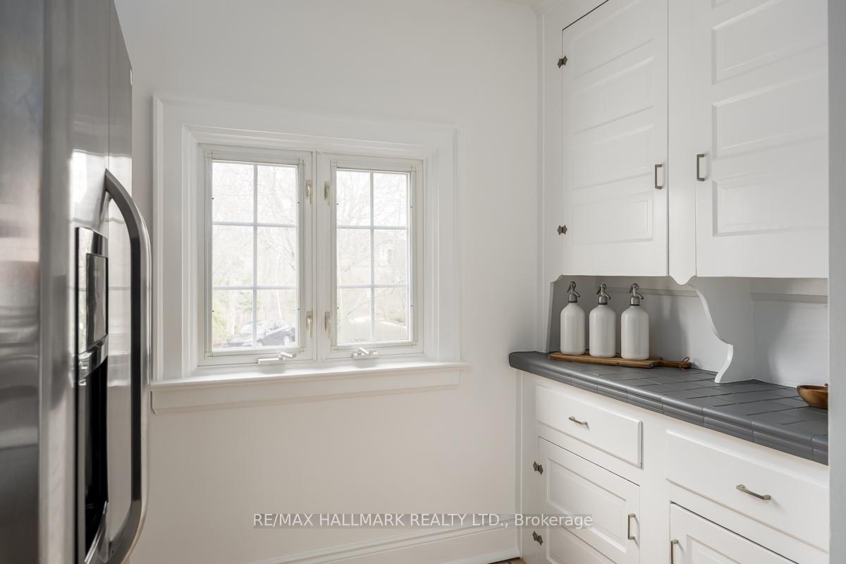 Photo 10 of 167 Welland Avenue, Toronto, Rosedale-Moore Park — HOMEH