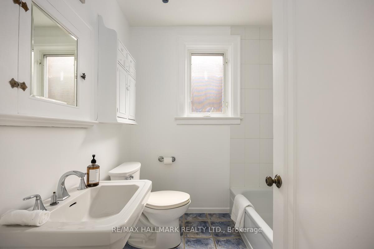Photo 21 of 167 Welland Avenue, Toronto, Rosedale-Moore Park — HOMEH