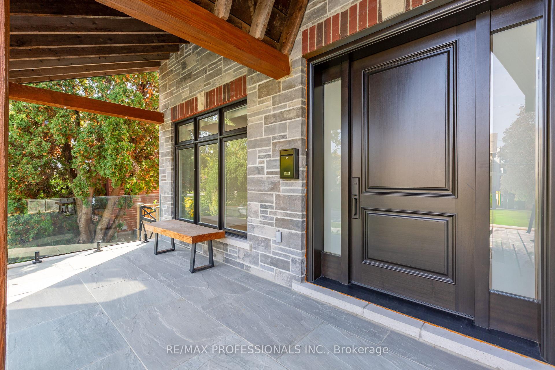 Photo 3 of 28 Martin Grove Road, Etobicoke, Islington-City Centre West — HOMEH
