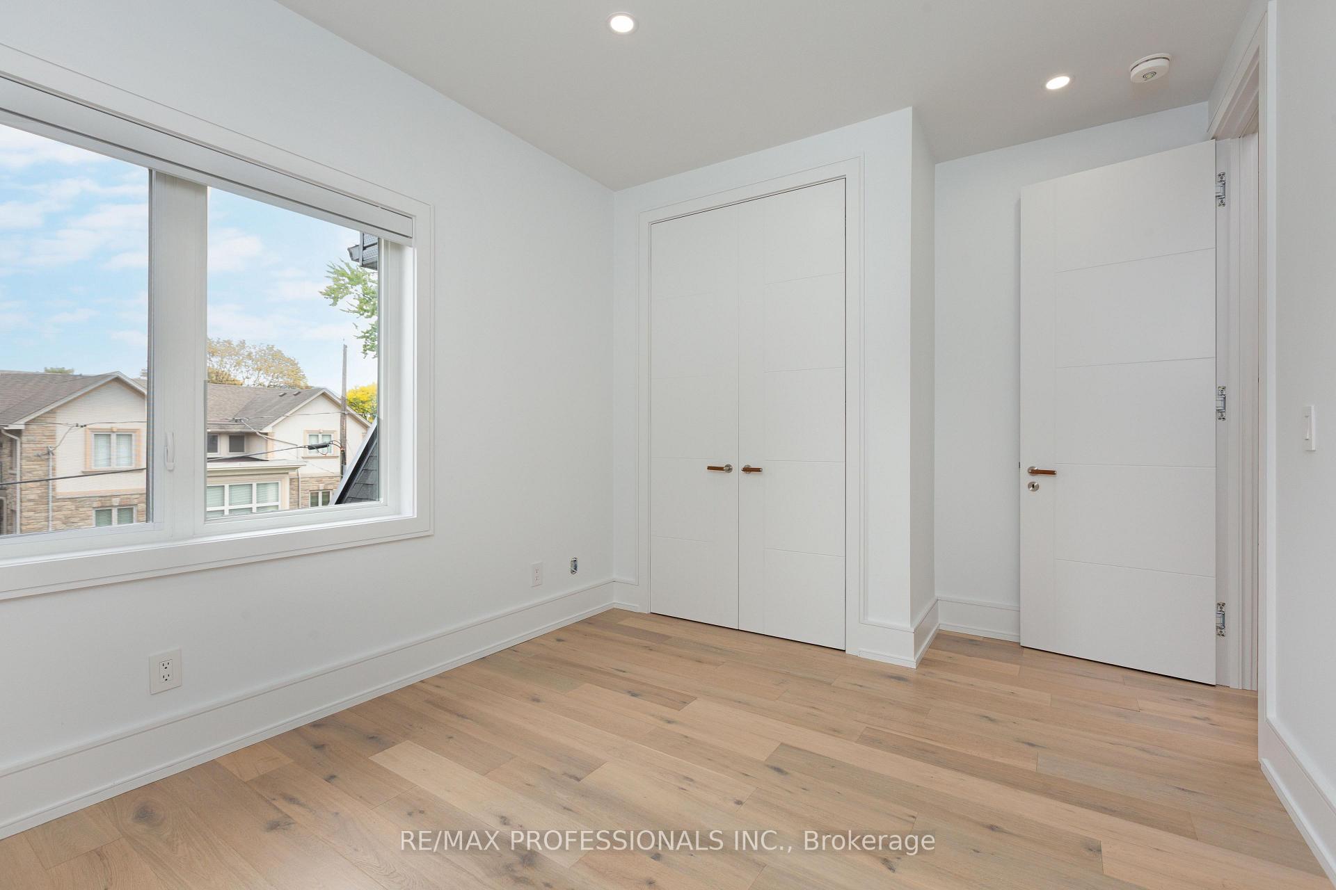 Photo 31 of 28 Martin Grove Road, Etobicoke, Islington-City Centre West — HOMEH