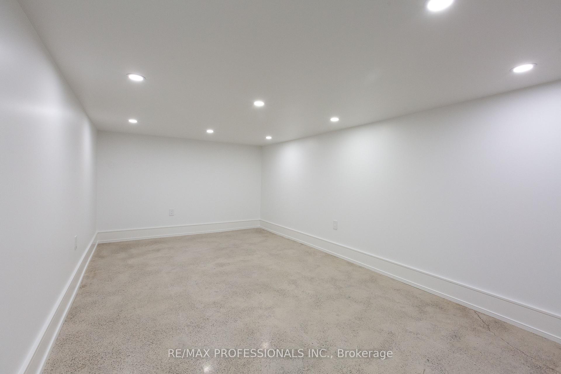 Photo 38 of 28 Martin Grove Road, Etobicoke, Islington-City Centre West — HOMEH