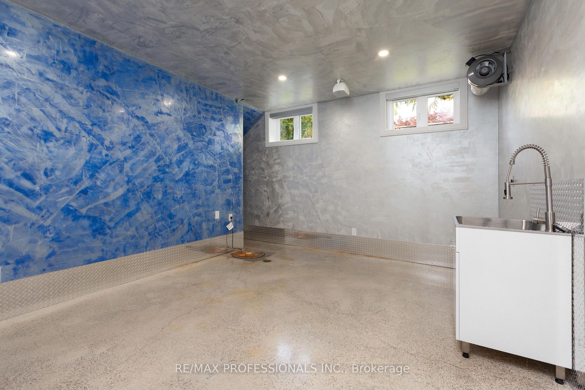 Photo 42 of 28 Martin Grove Road, Etobicoke, Islington-City Centre West — HOMEH