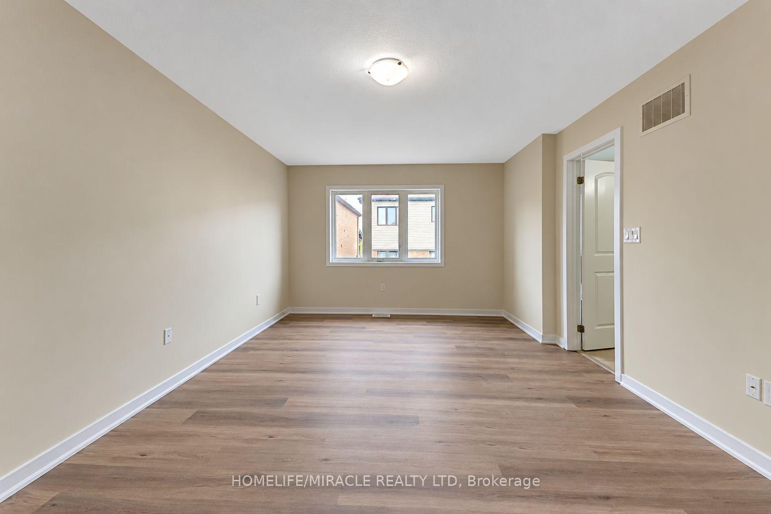 Photo 20 of 15 Bradshaw Drive, Hamilton, Stoney Creek Mountain — HOMEH