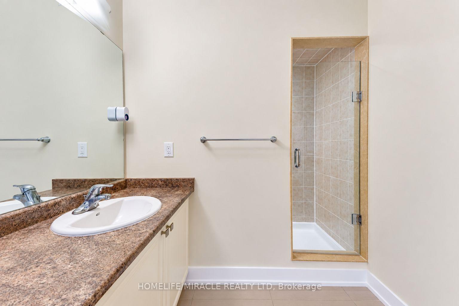 Photo 24 of 15 Bradshaw Drive, Hamilton, Stoney Creek Mountain — HOMEH