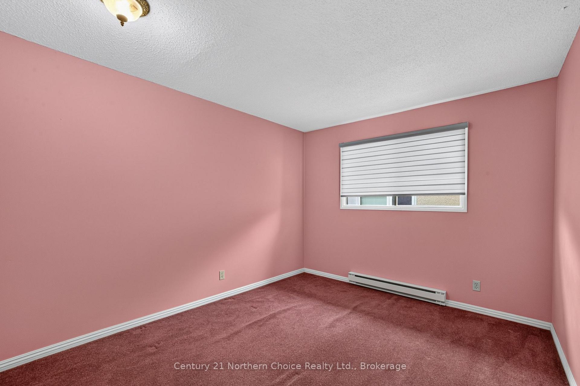 Photo 22 of 25 Cambrian Drive, Kenora, Amethyst — HOMEH