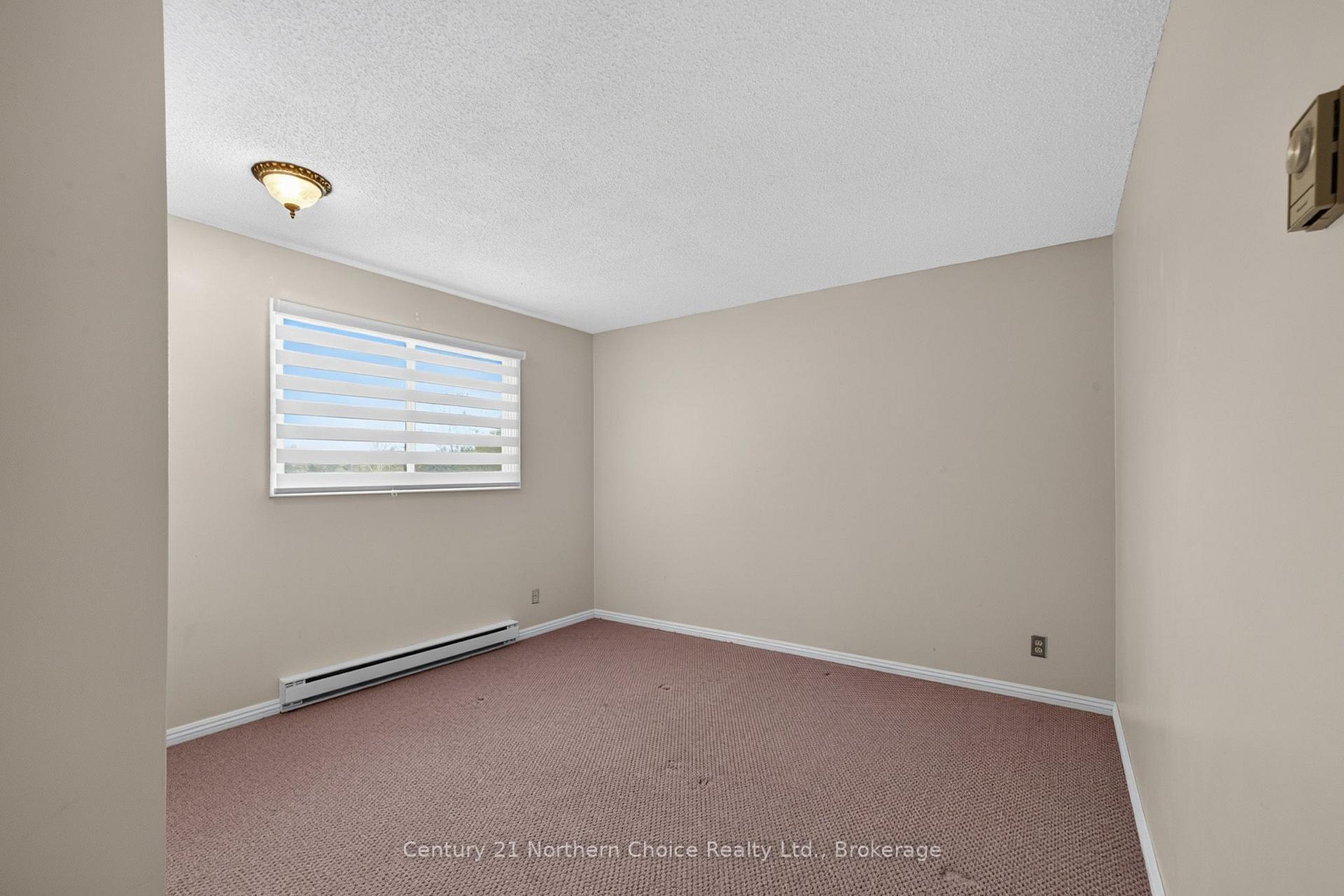 Photo 26 of 25 Cambrian Drive, Kenora, Amethyst — HOMEH