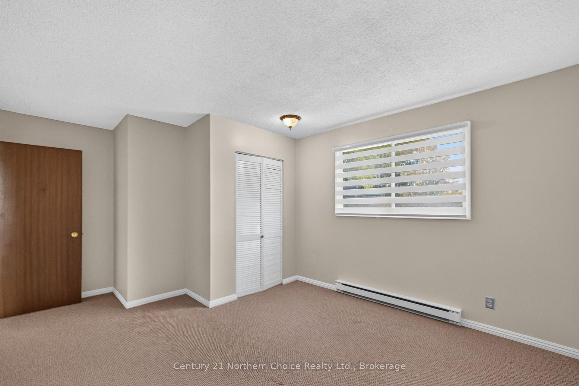 Photo 27 of 25 Cambrian Drive, Kenora, Amethyst — HOMEH