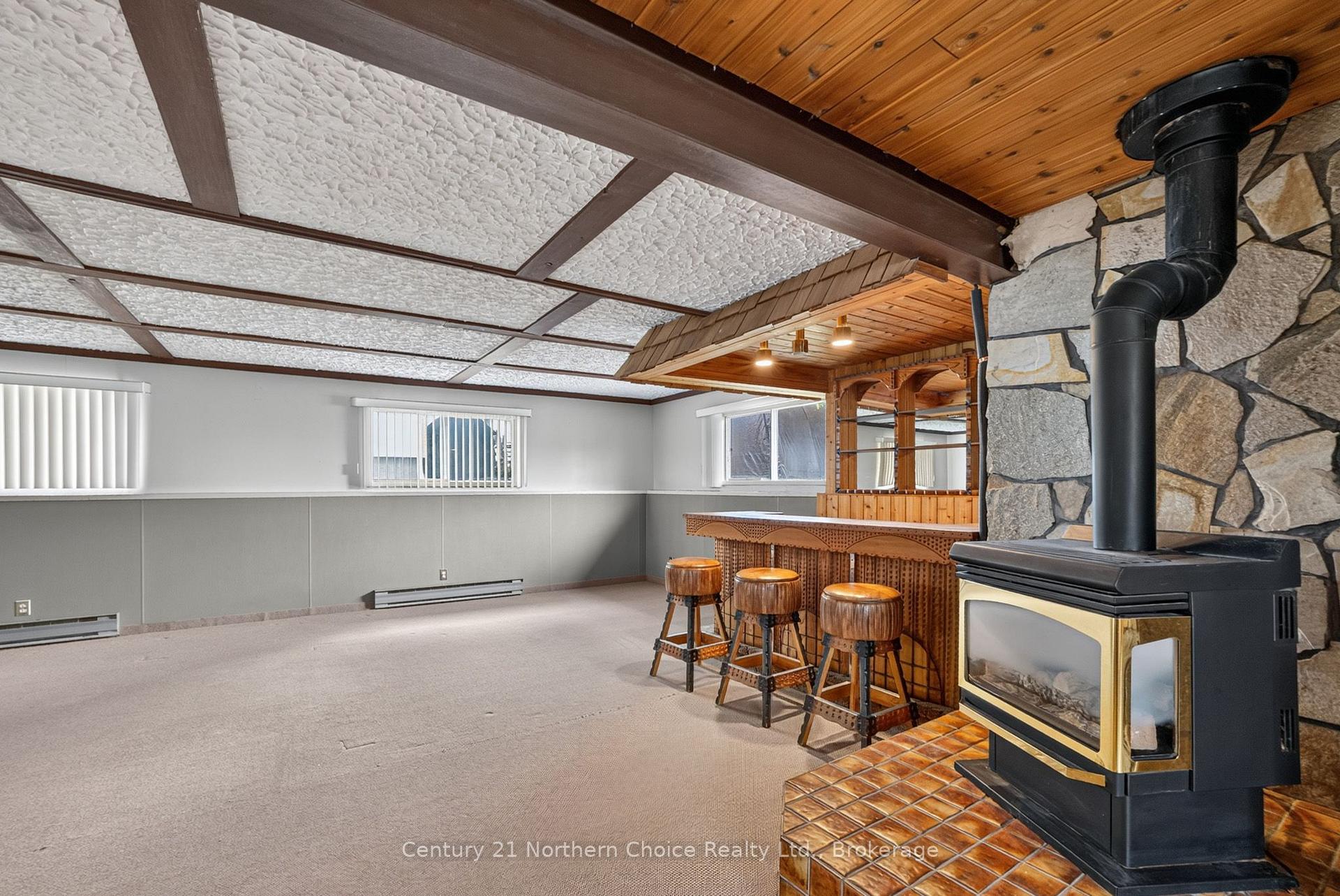 Photo 30 of 25 Cambrian Drive, Kenora, Amethyst — HOMEH