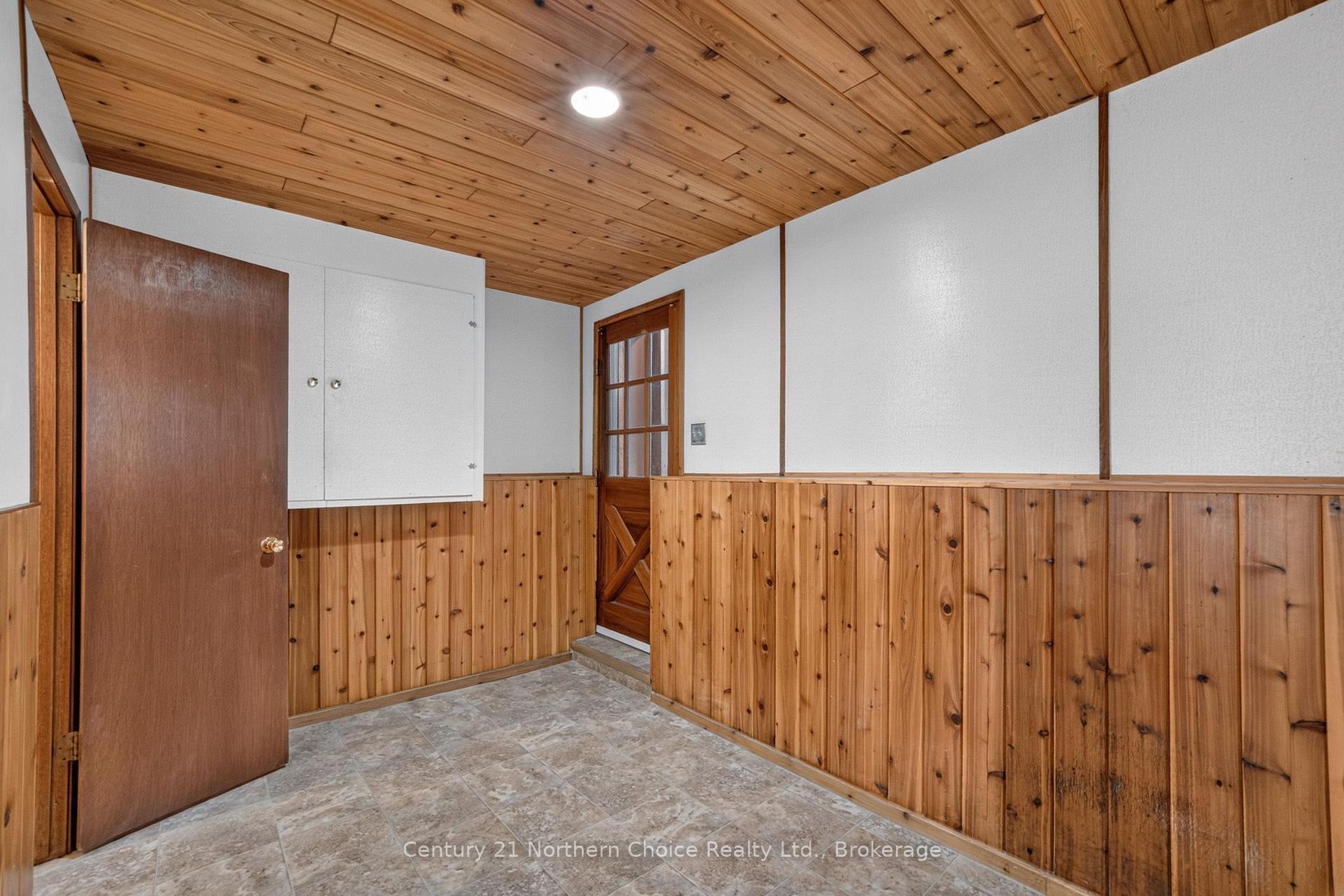 Photo 34 of 25 Cambrian Drive, Kenora, Amethyst — HOMEH