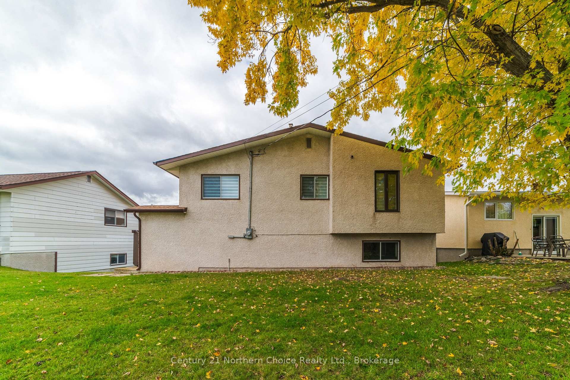 Photo 40 of 25 Cambrian Drive, Kenora, Amethyst — HOMEH