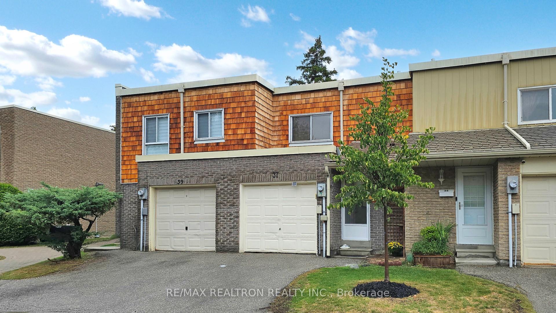 Photo of 37 Woody Vine Way