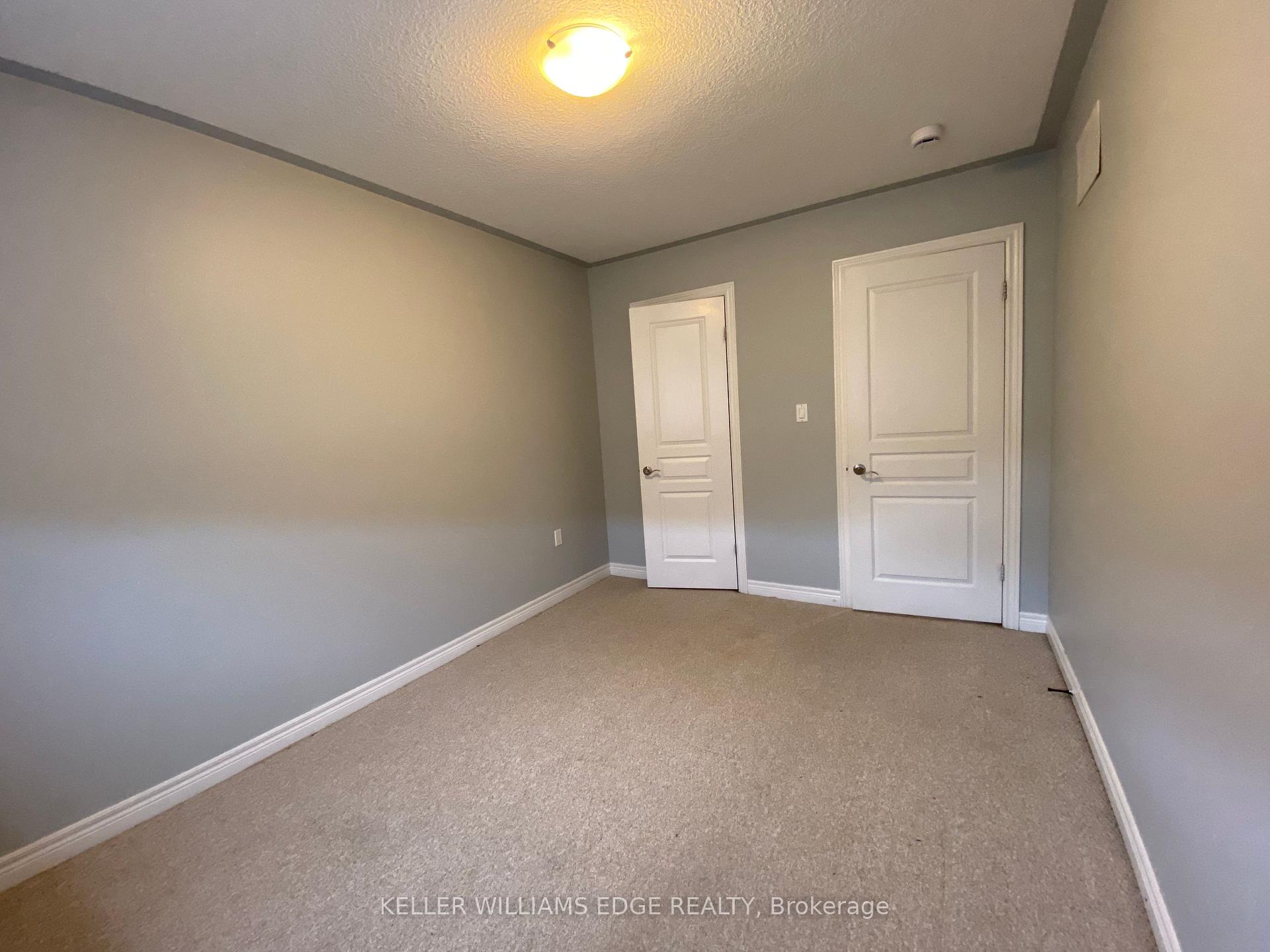 Photo 15 of 90 Bloom Crescent, Hamilton, Rural Glanbrook — HOMEH