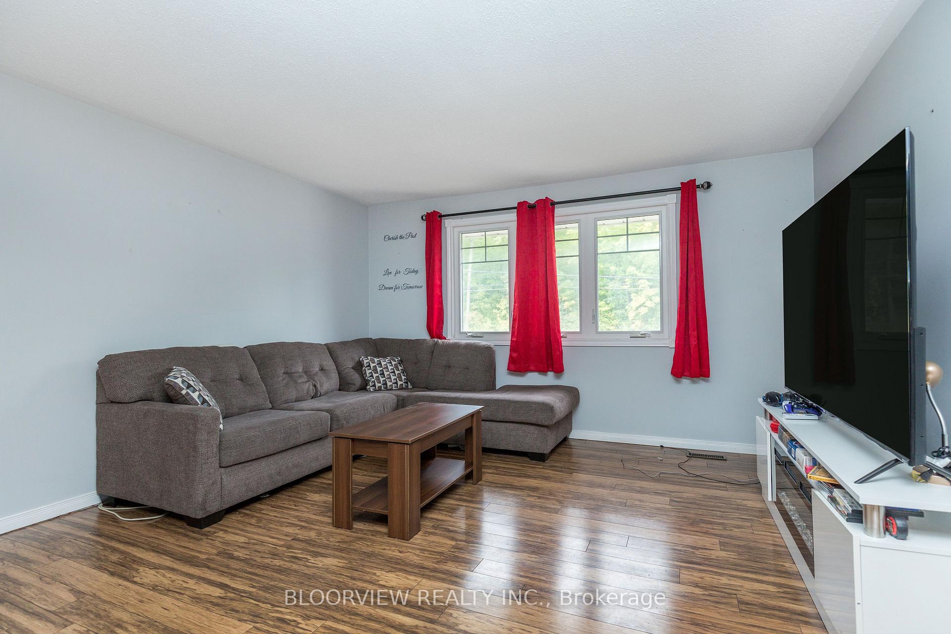 Photo 8 of 9467 County 93 Road, Midland — HOMEH
