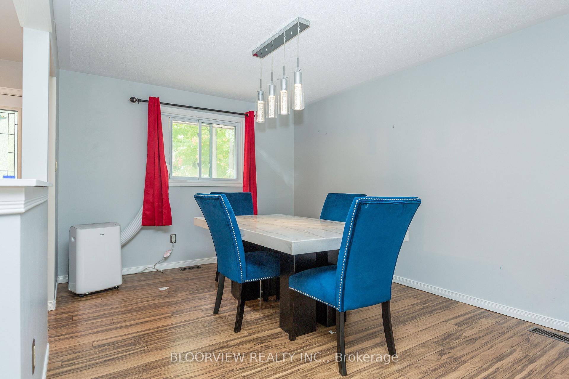 Photo 9 of 9467 County 93 Road, Midland — HOMEH