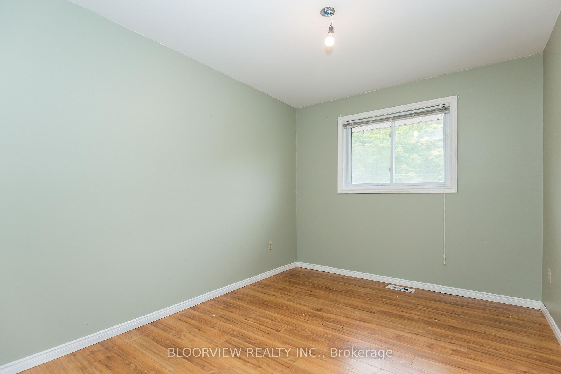 Photo 16 of 9467 County 93 Road, Midland — HOMEH