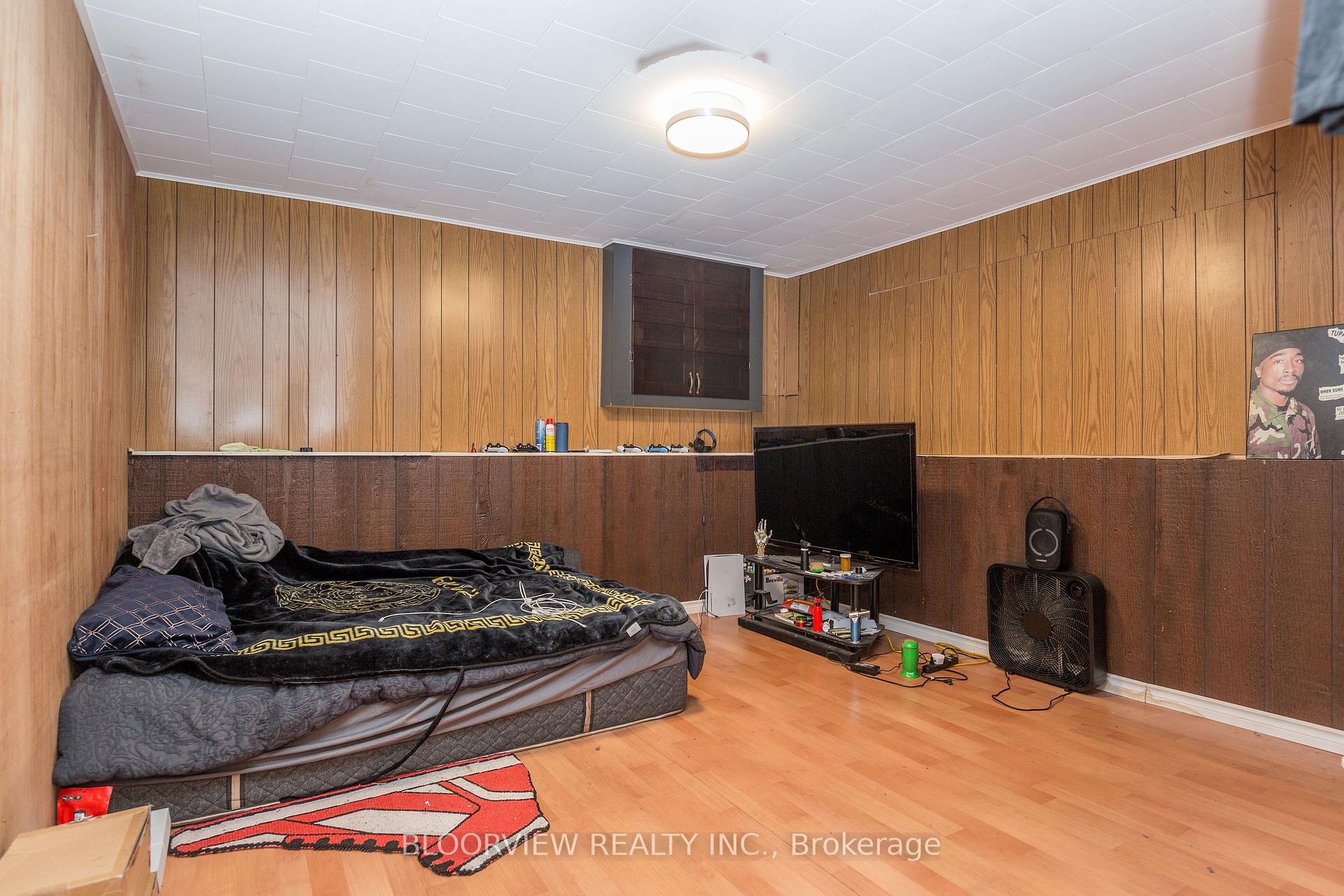 Photo 23 of 9467 County 93 Road, Midland — HOMEH