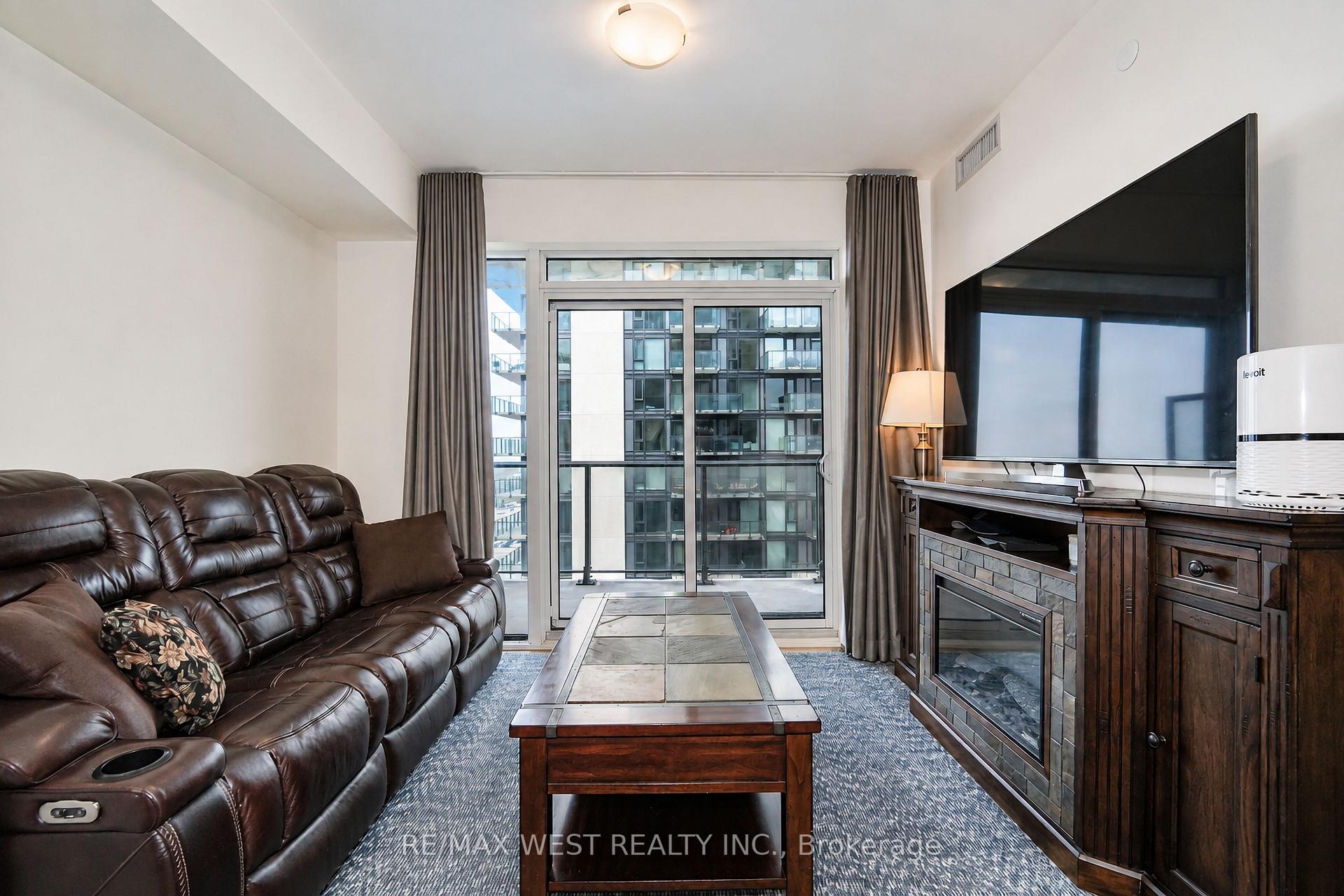 Photo 3 of Unit 1502, 8960 Jane Street, Vaughan, Vellore Village — HOMEH