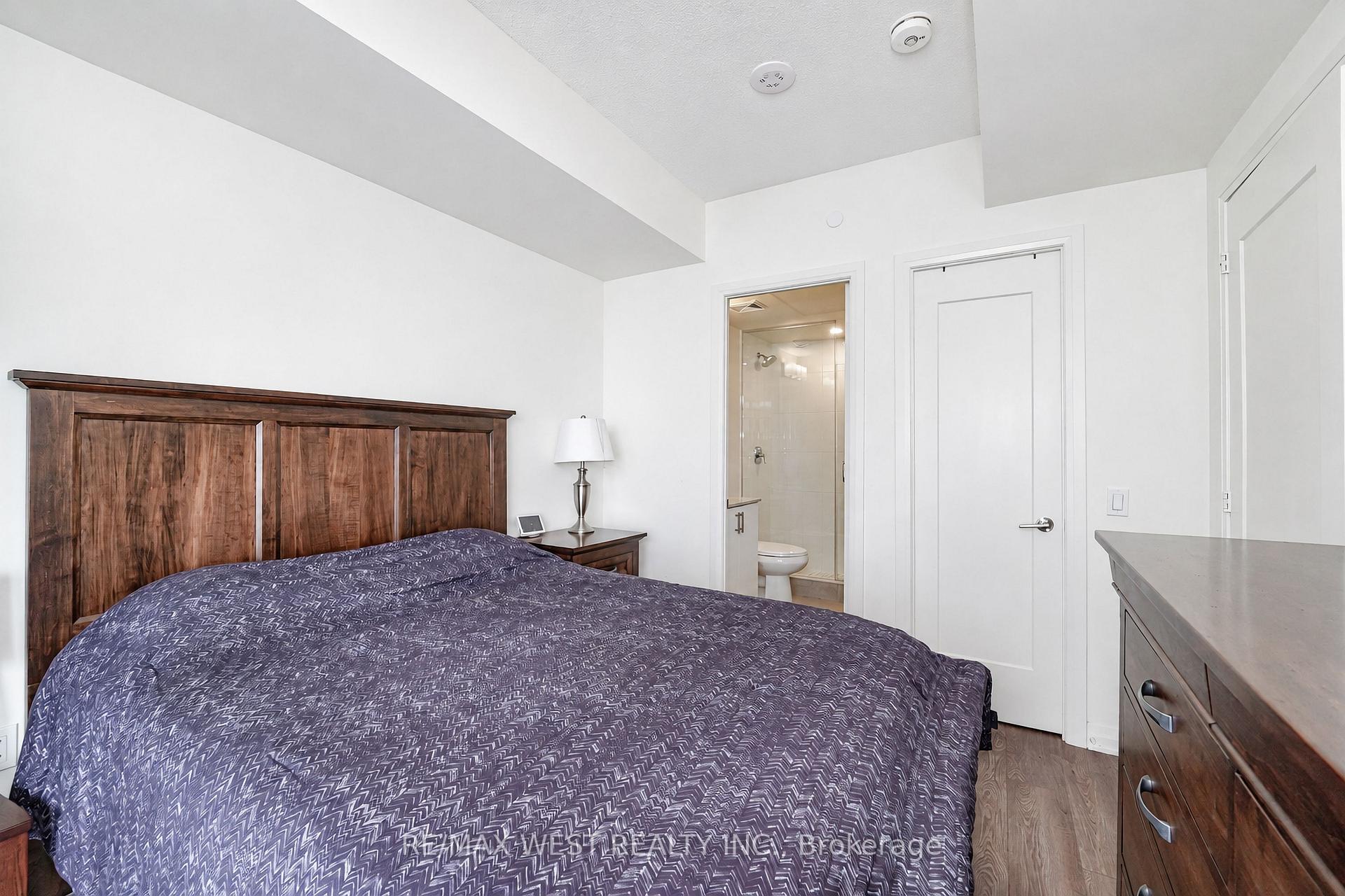 Photo 4 of Unit 1502, 8960 Jane Street, Vaughan, Vellore Village — HOMEH