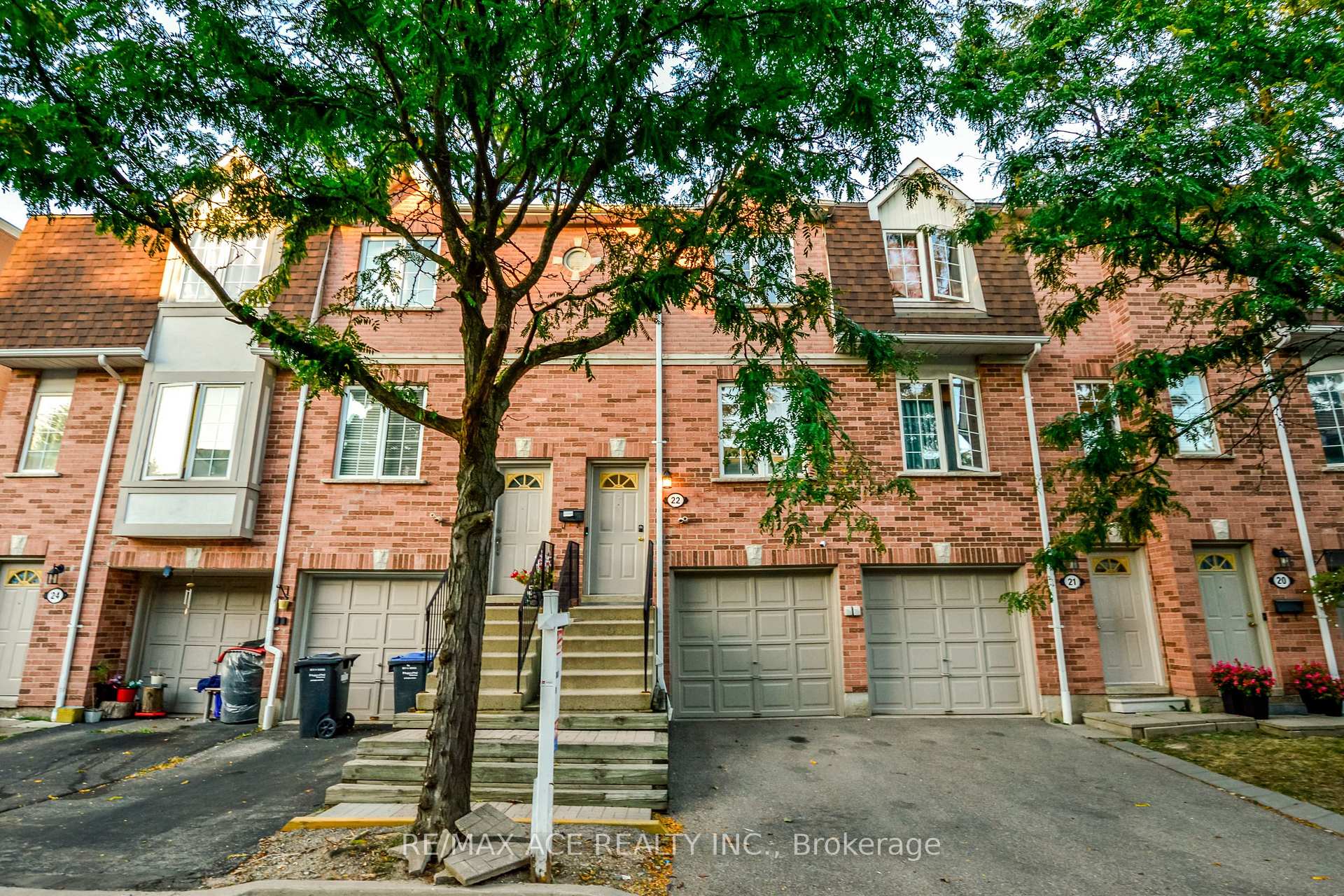Photo of Unit 22, 1525 South Parade Court